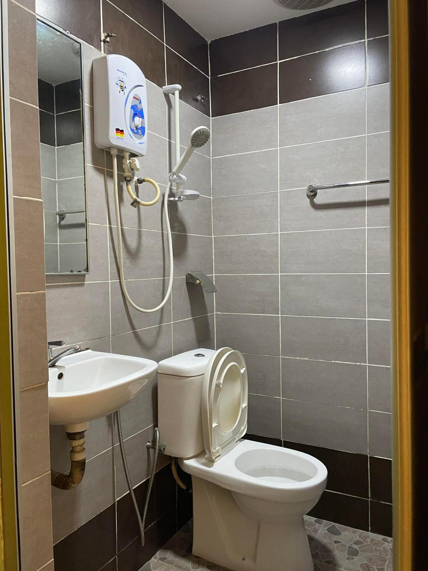 Hotel Rim Global Subang スバン・ジャヤ エクステリア 写真