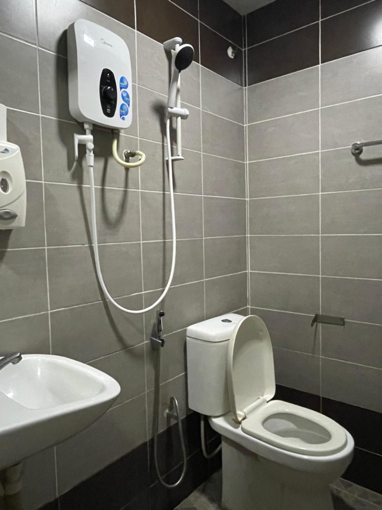 Hotel Rim Global Subang スバン・ジャヤ エクステリア 写真