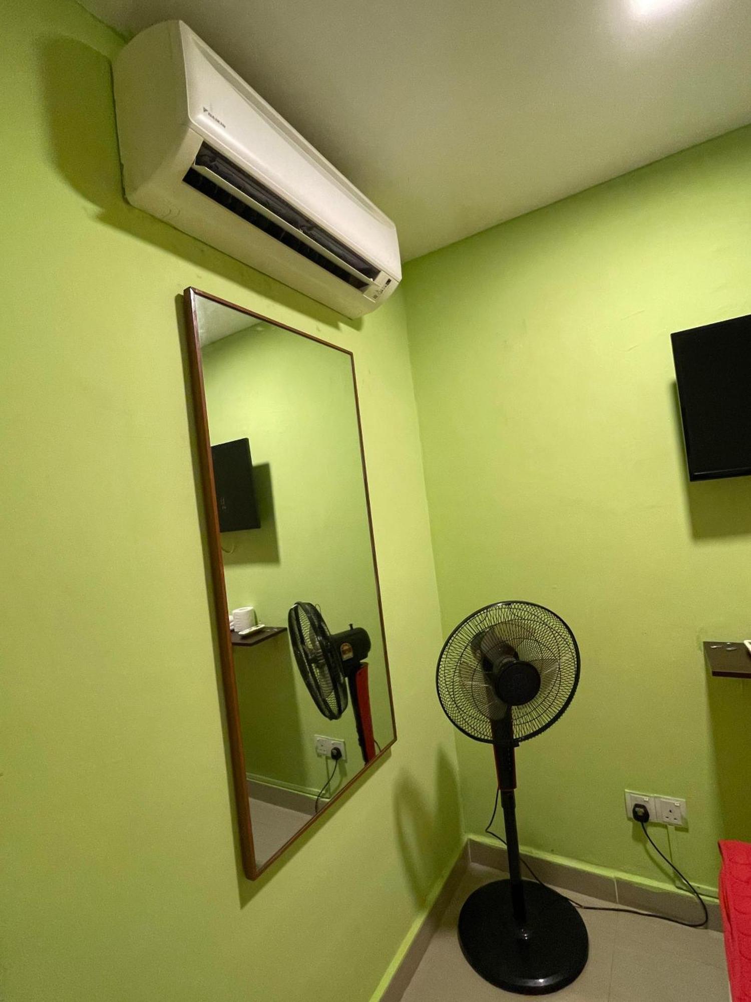 Hotel Rim Global Subang スバン・ジャヤ エクステリア 写真