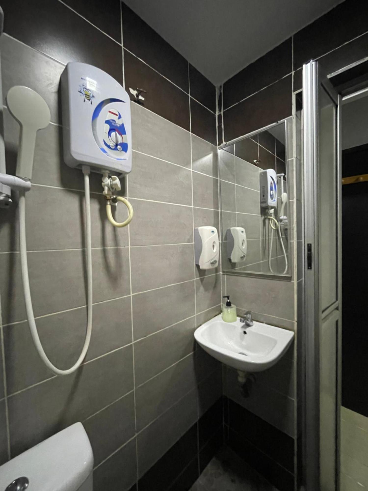 Hotel Rim Global Subang スバン・ジャヤ エクステリア 写真